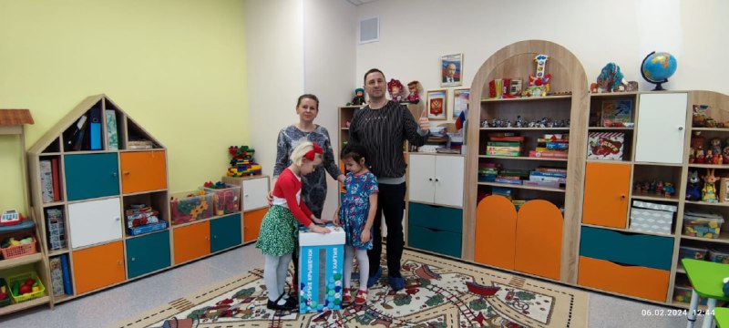 «Непоседы» из Балашихи Московской области стали обладателями контейнера для сбора «Добрых крышечек» 